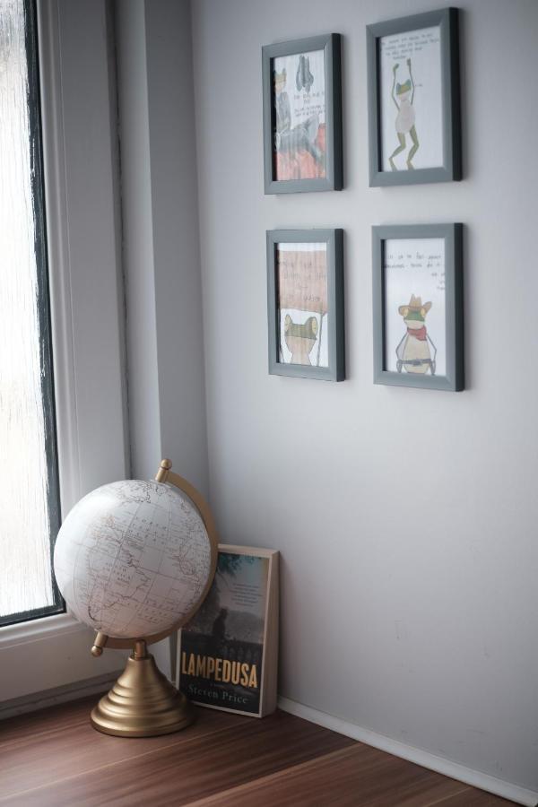 Gorgeous 3 Bedroom Victorian Townhouse ลิสเบิร์น ภายนอก รูปภาพ